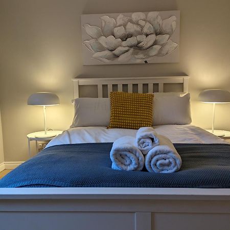 Stunning Riverside Apartment เบลฟาสต์ ภายนอก รูปภาพ